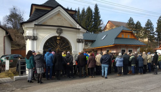 Slávnostné požehnanie a otvorenie Kaplnky sv. Jána Nepomuckého - foto 2