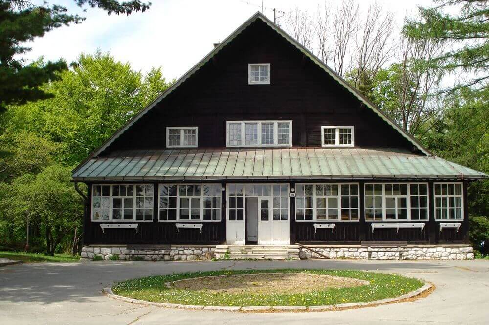 Ferdinánd Coburg Predná Horán található kiállításáról 1 Ferdinánd Coburg Predná Horán található kiállításáról 1